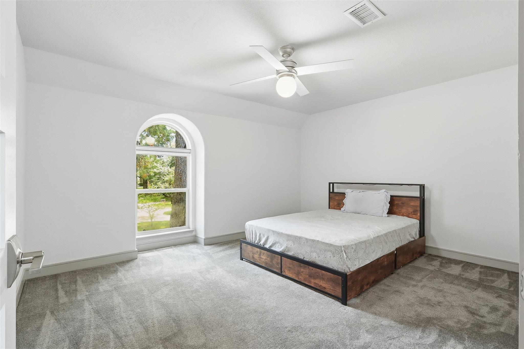 6518 Elmgrove Road Property Photo 12