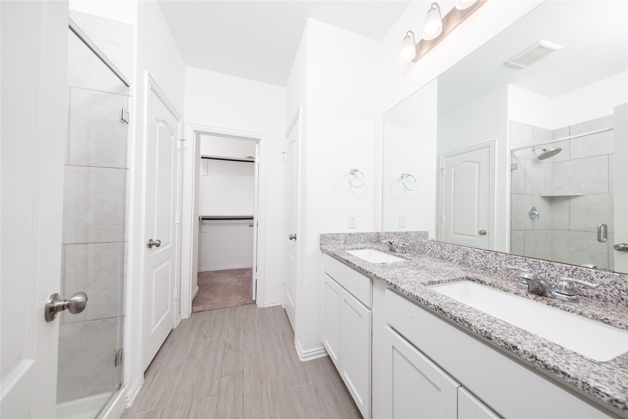 31206 Whitfield Court Property Photo 12