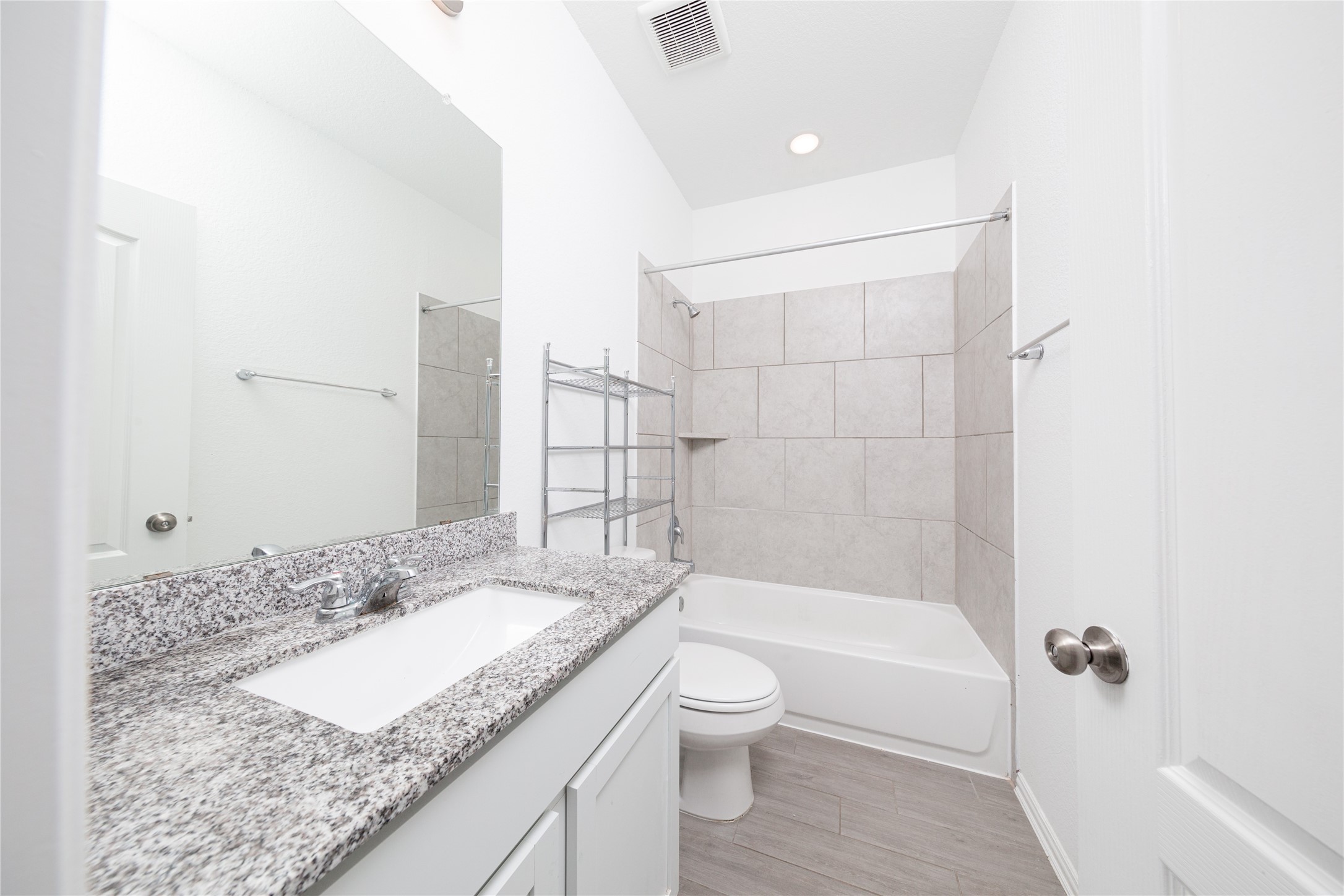 31206 Whitfield Court Property Photo 16