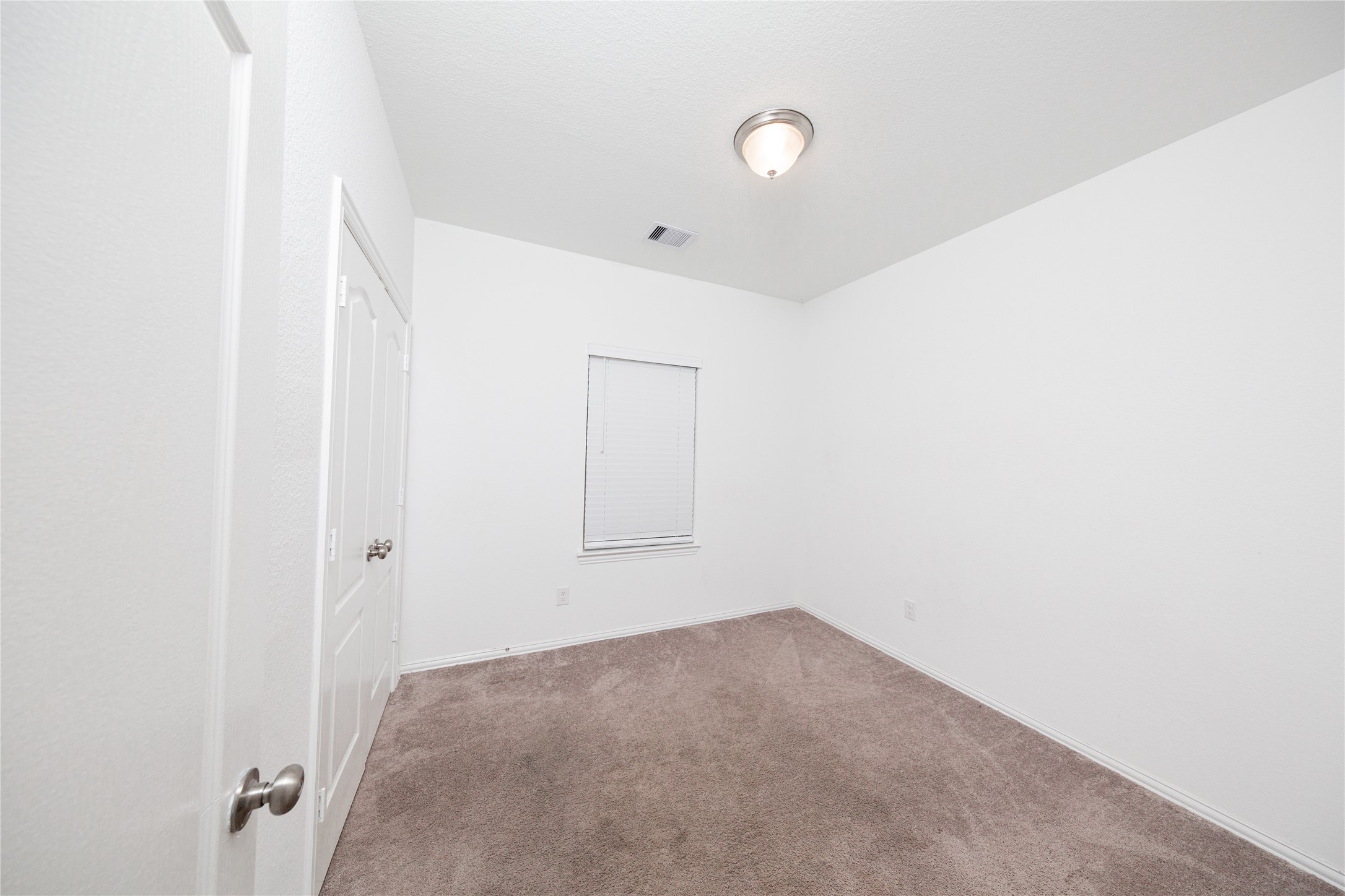 31206 Whitfield Court Property Photo 17