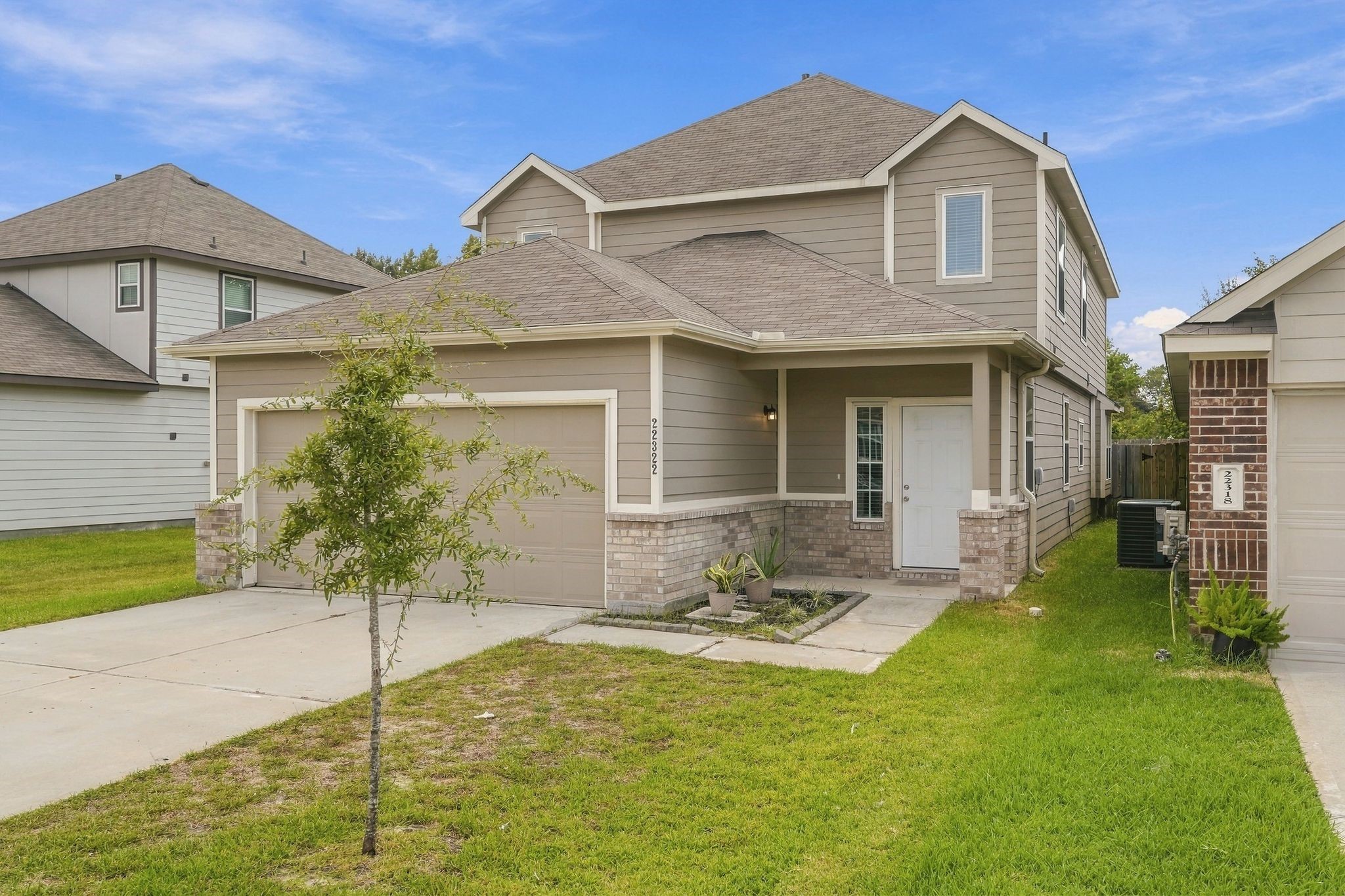22322 Clear Castle Drive Property Photo 2