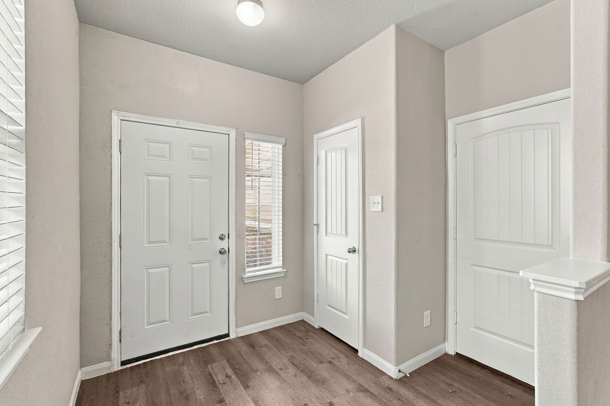 22322 Clear Castle Drive Property Photo 5