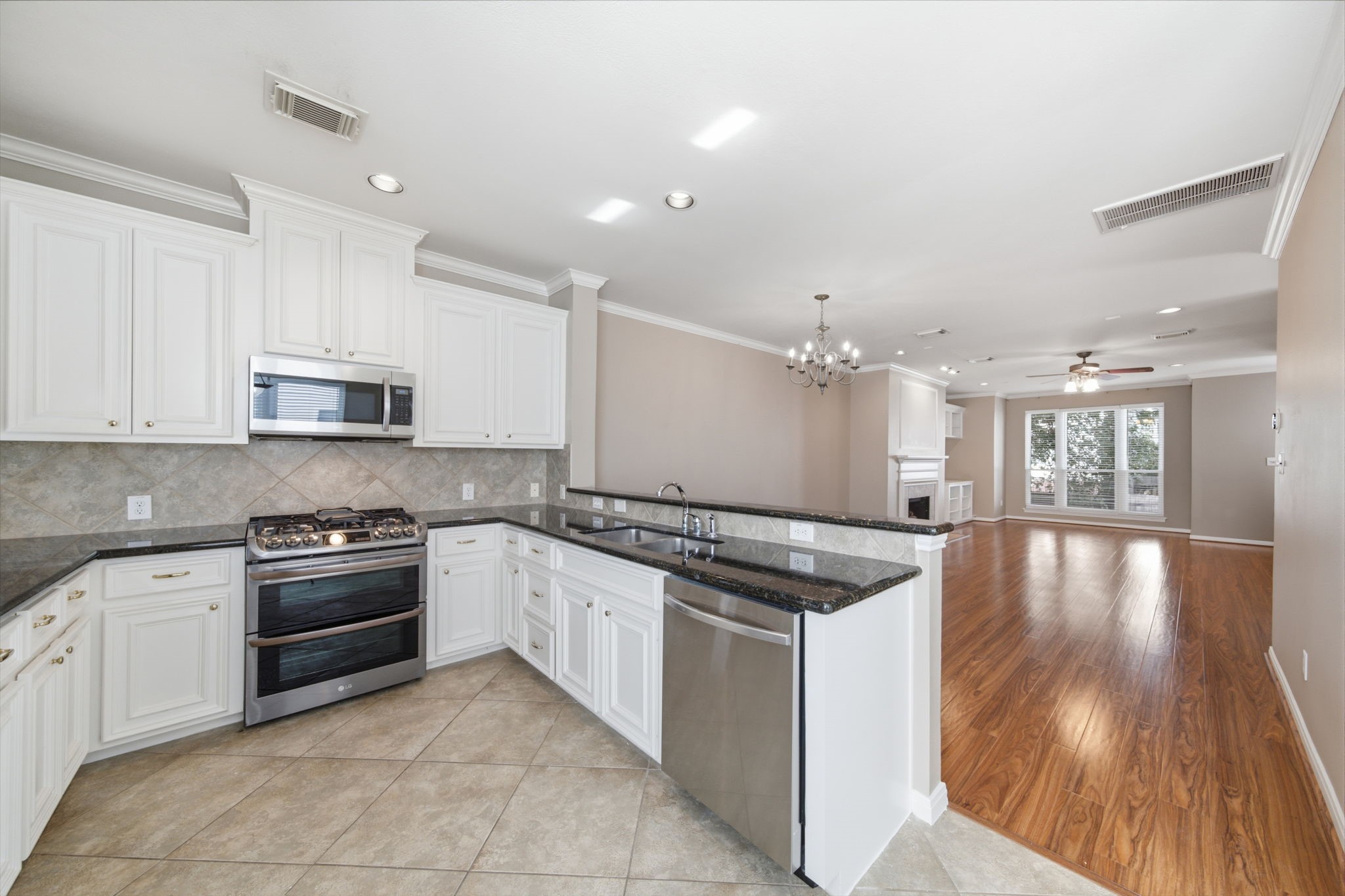 1807 Wilson Street Property Photo 17