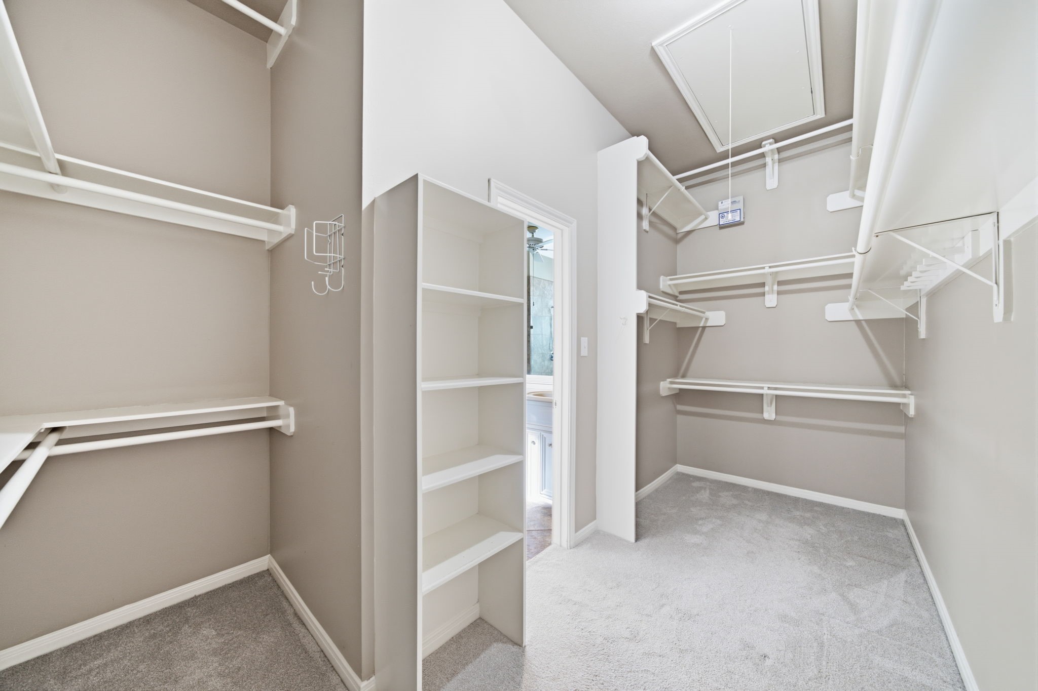 1807 Wilson Street Property Photo 30