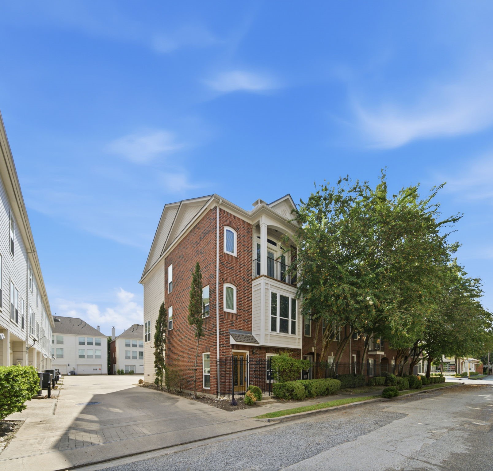 1807 Wilson Street Property Photo 36