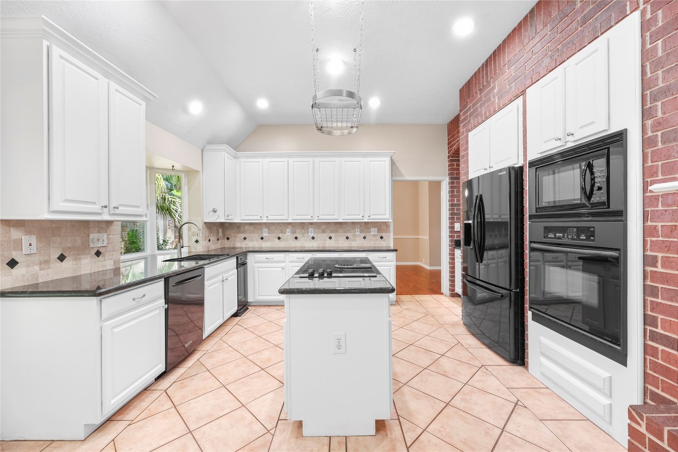 9223 Symphonic Lane Property Photo 16