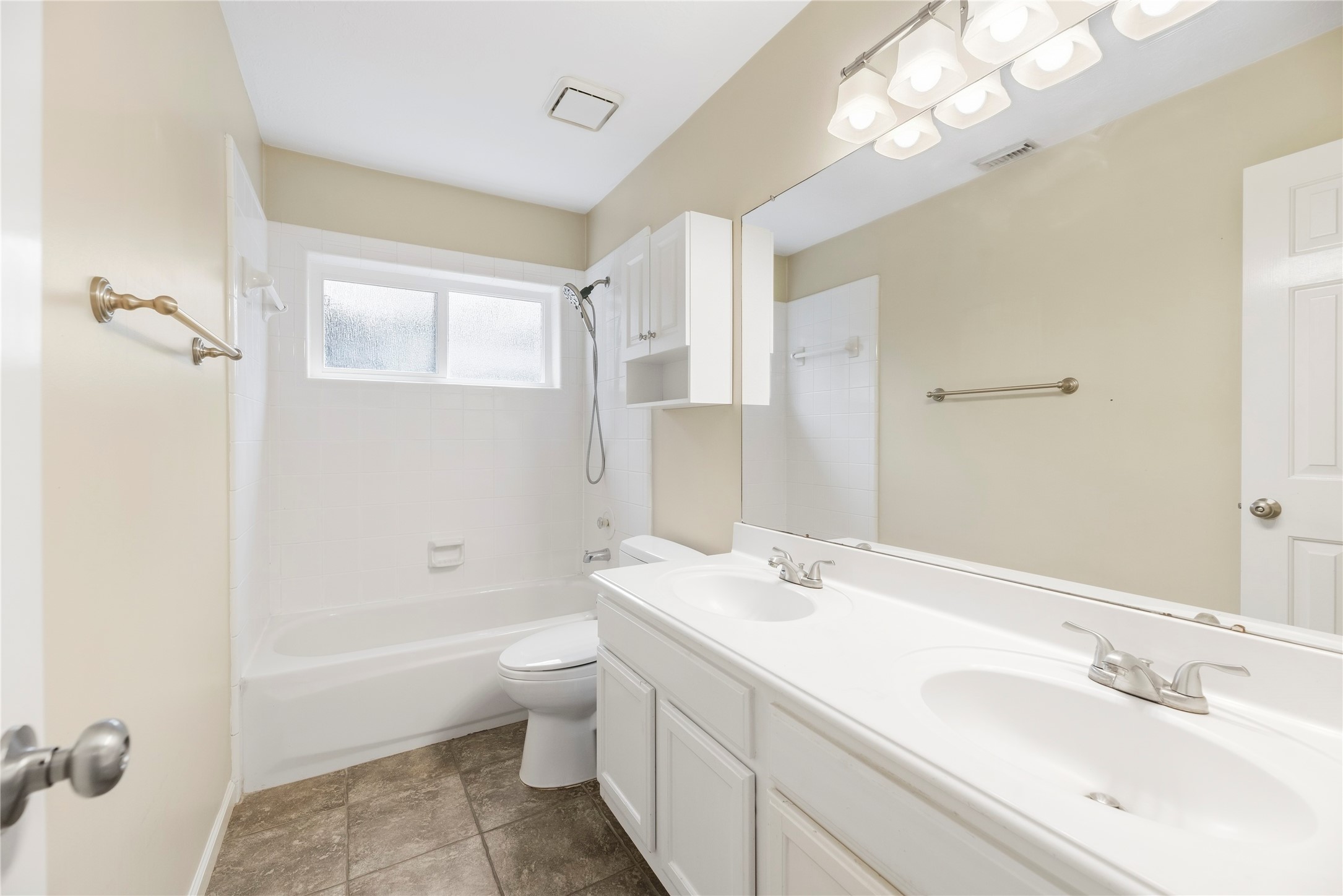 9223 Symphonic Lane Property Photo 22