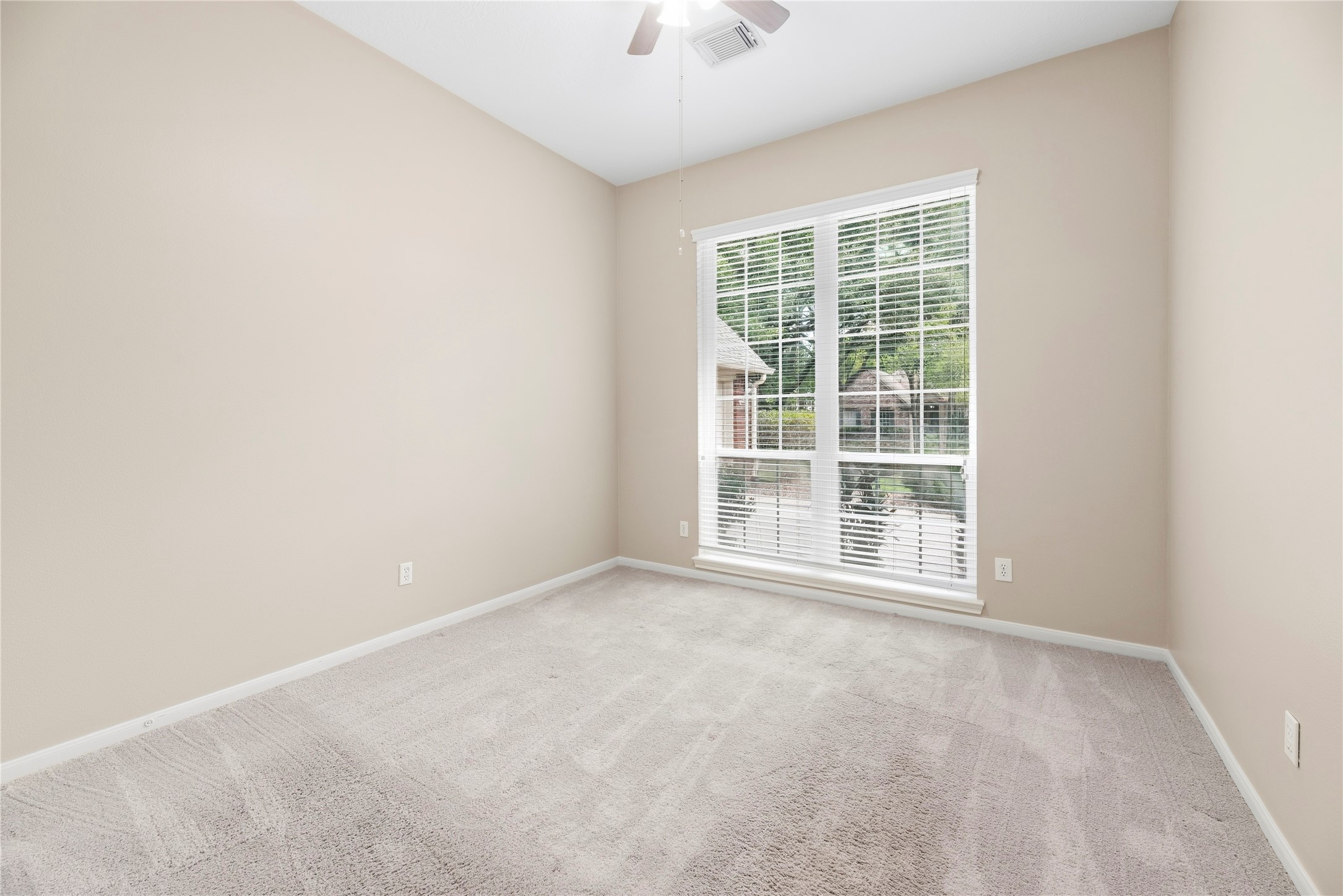 9223 Symphonic Lane Property Photo 23