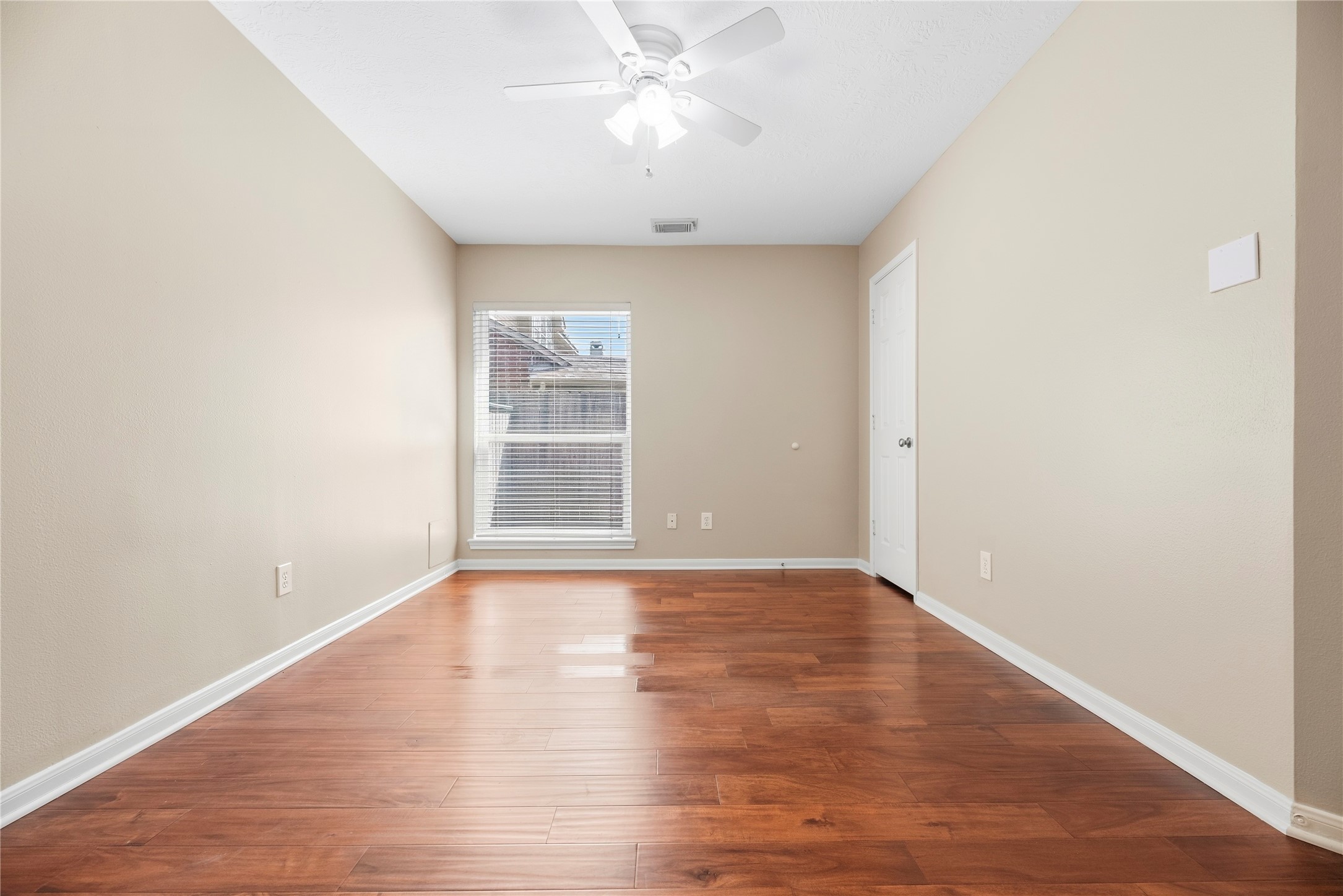 9223 Symphonic Lane Property Photo 24