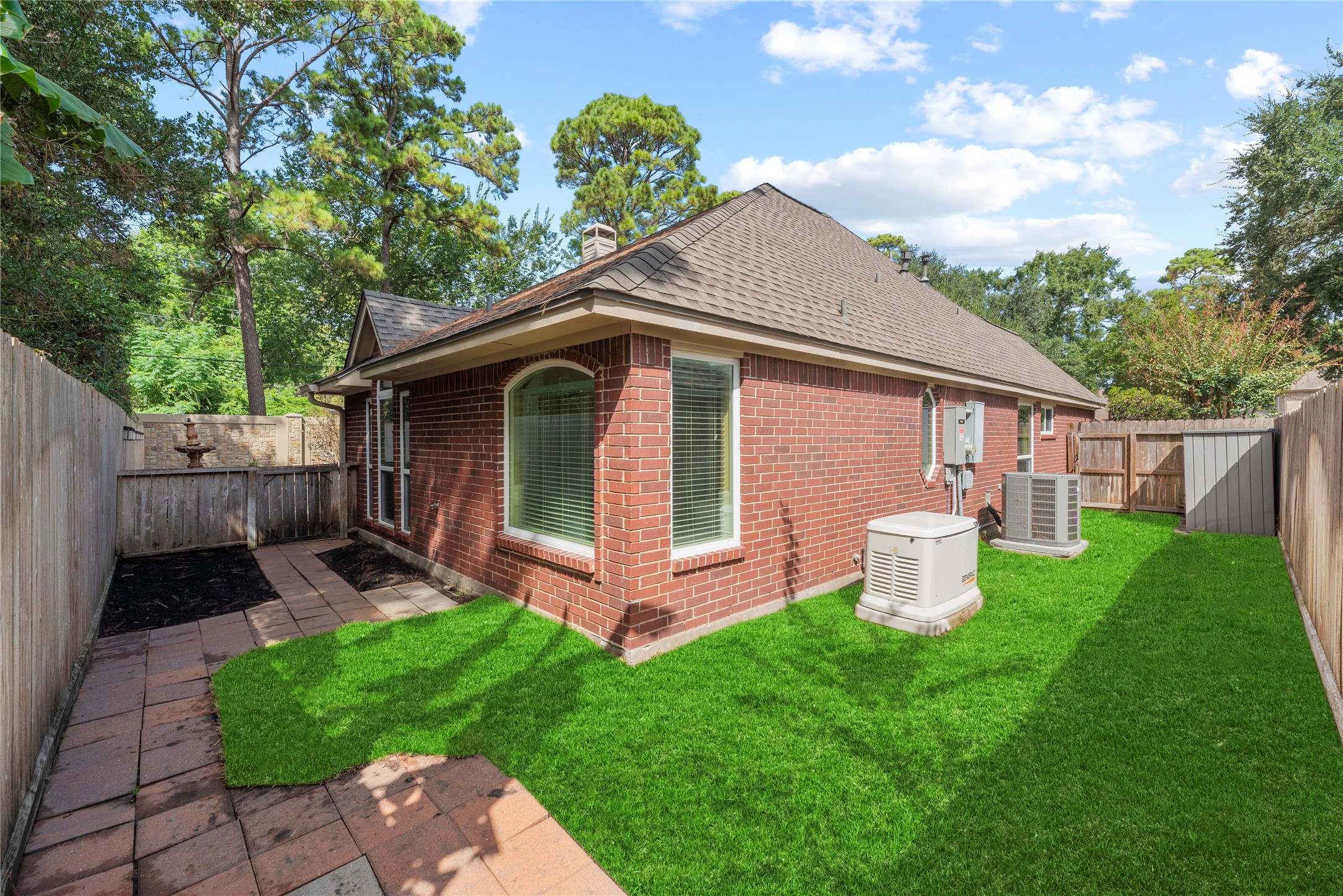 9223 Symphonic Lane Property Photo 32