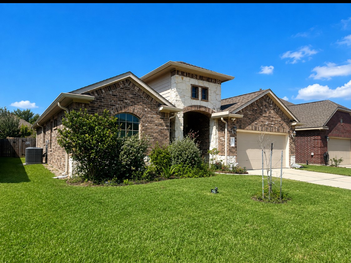 20331 Little Wing Drive Property Photo 3