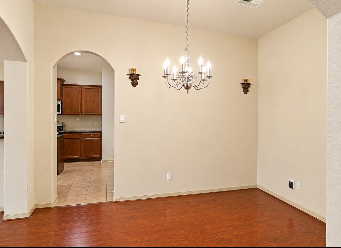 20331 Little Wing Drive Property Photo 5