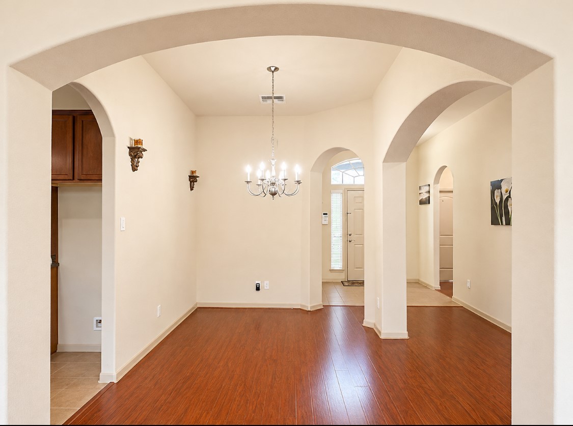 20331 Little Wing Drive Property Photo 6