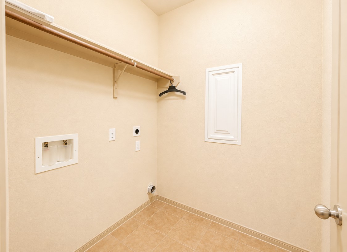 20331 Little Wing Drive Property Photo 16