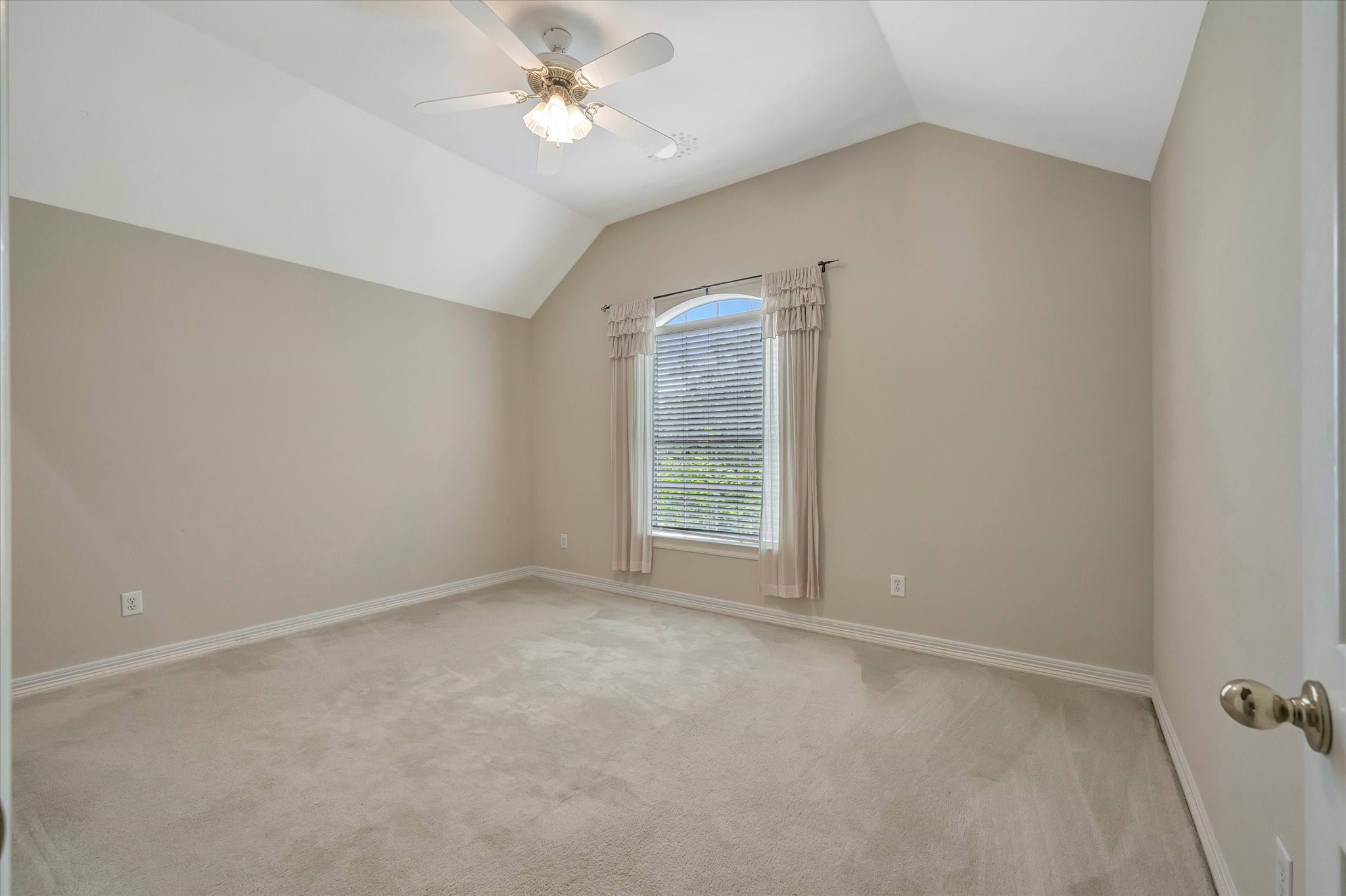 15534 Wooden Oak Court Property Photo 45