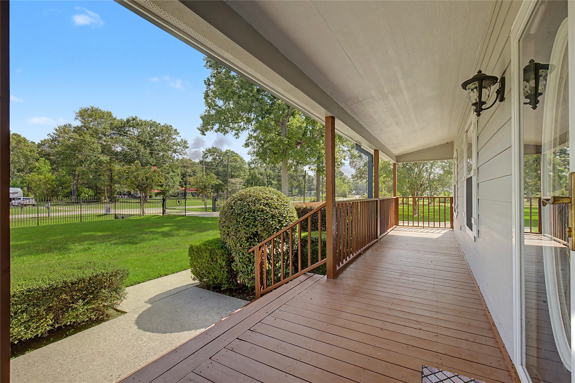 26190 Walnut Burl Property Photo 2