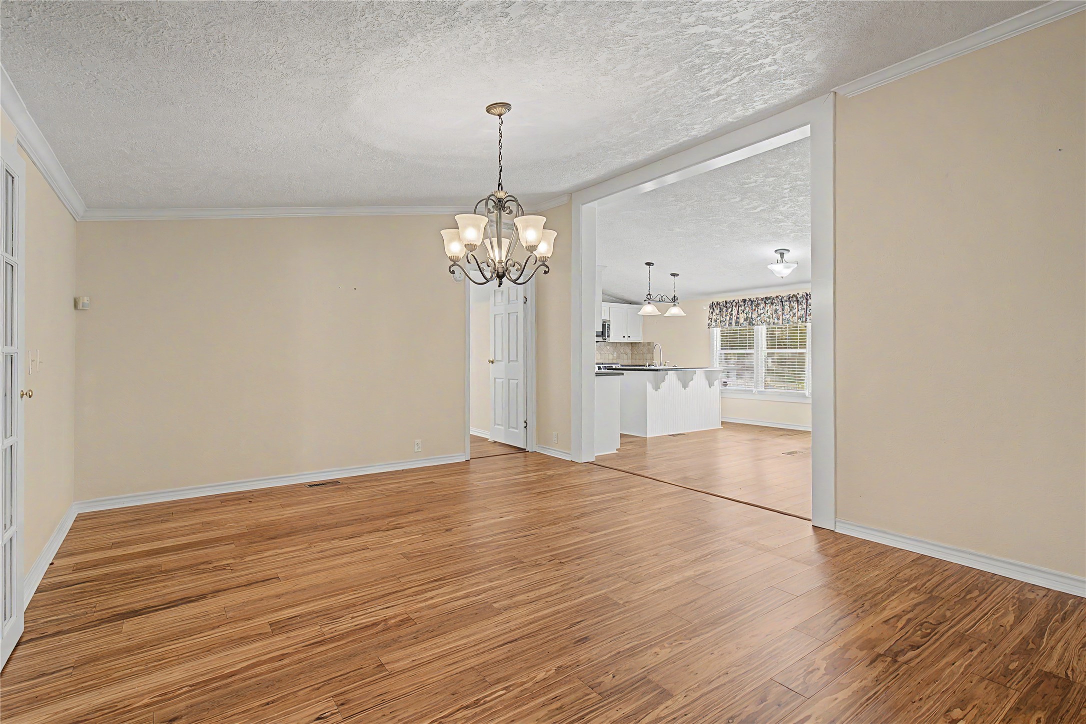 26190 Walnut Burl Property Photo 6