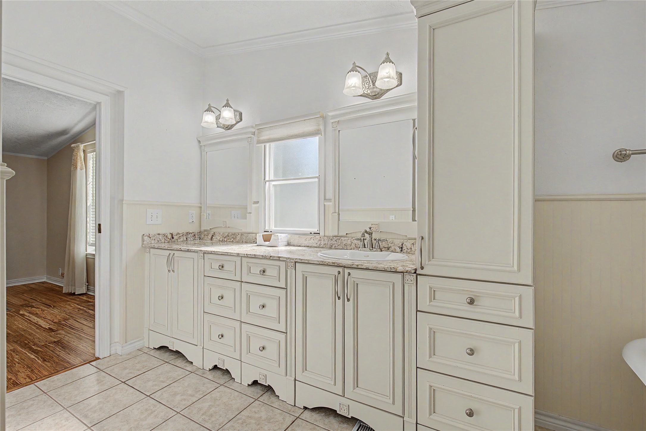 26190 Walnut Burl Property Photo 21