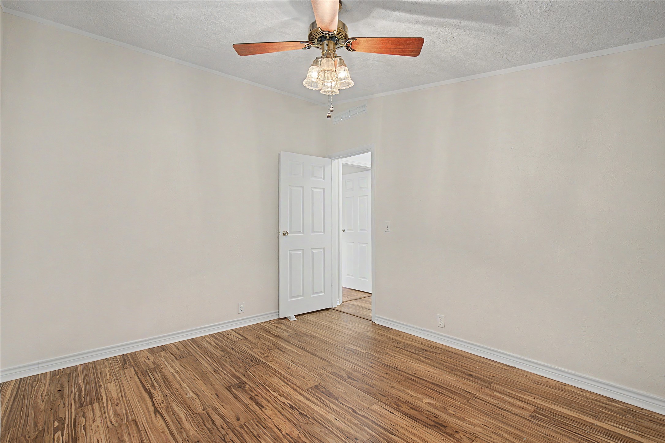 26190 Walnut Burl Property Photo 27