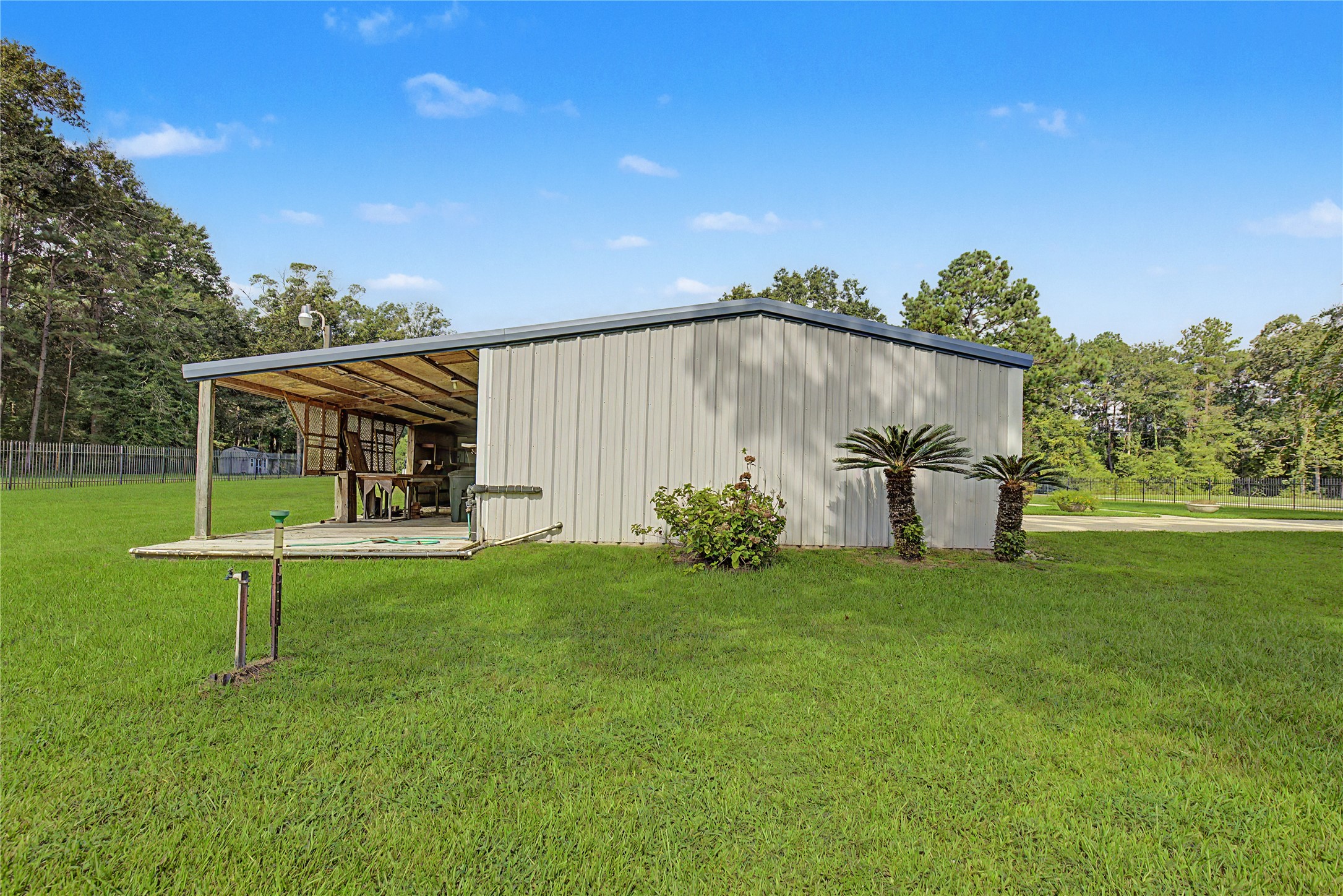 26190 Walnut Burl Property Photo 36