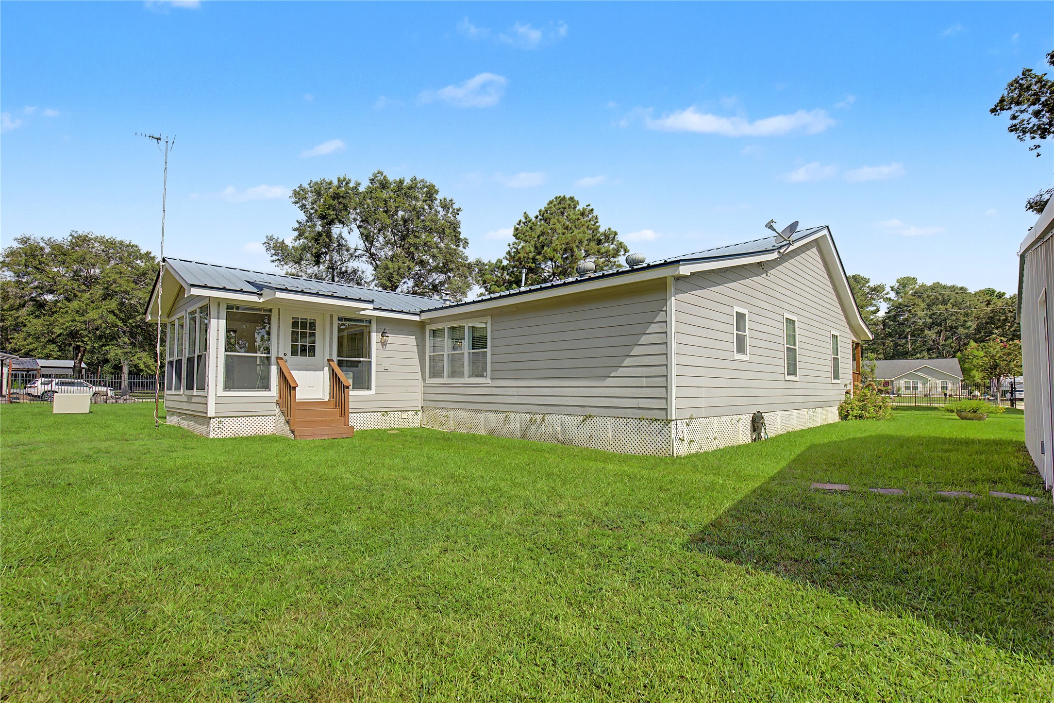 26190 Walnut Burl Property Photo 40