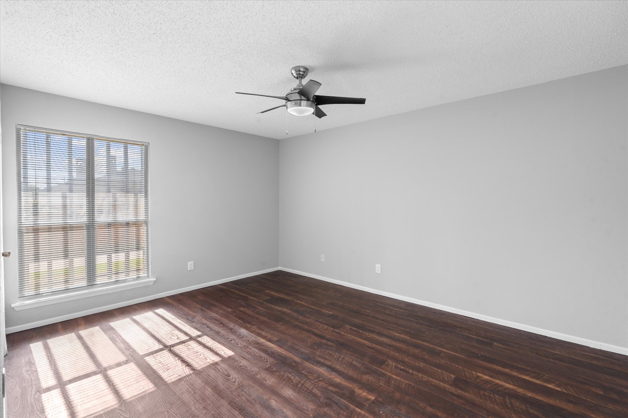 7714 Renwick Drive 23 Property Photo 11