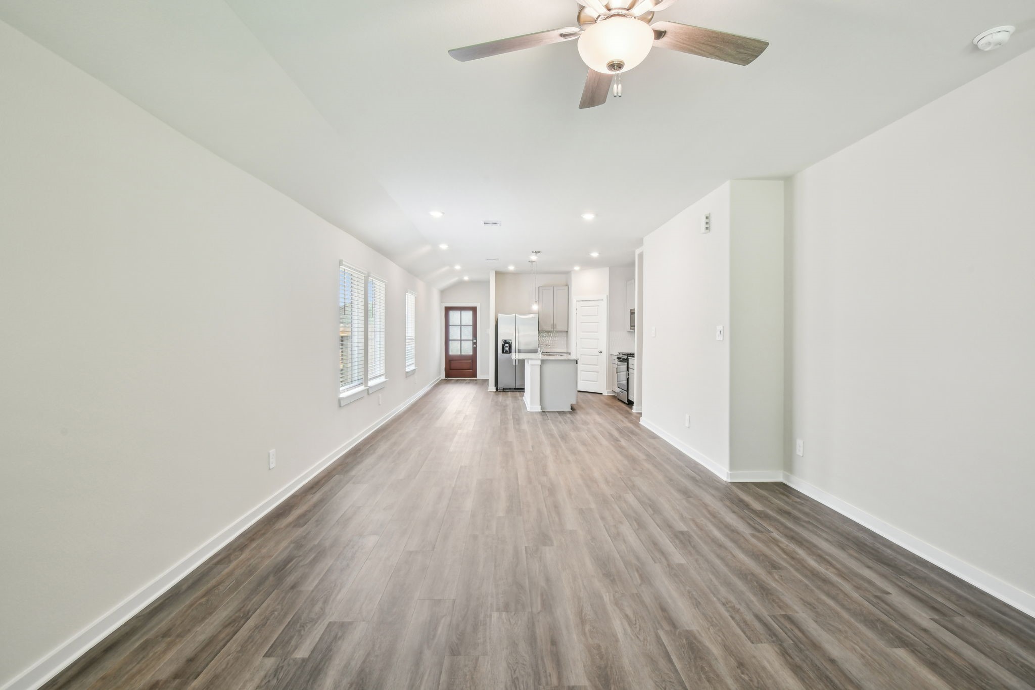 18688 Presswood Way Drive Property Photo 4