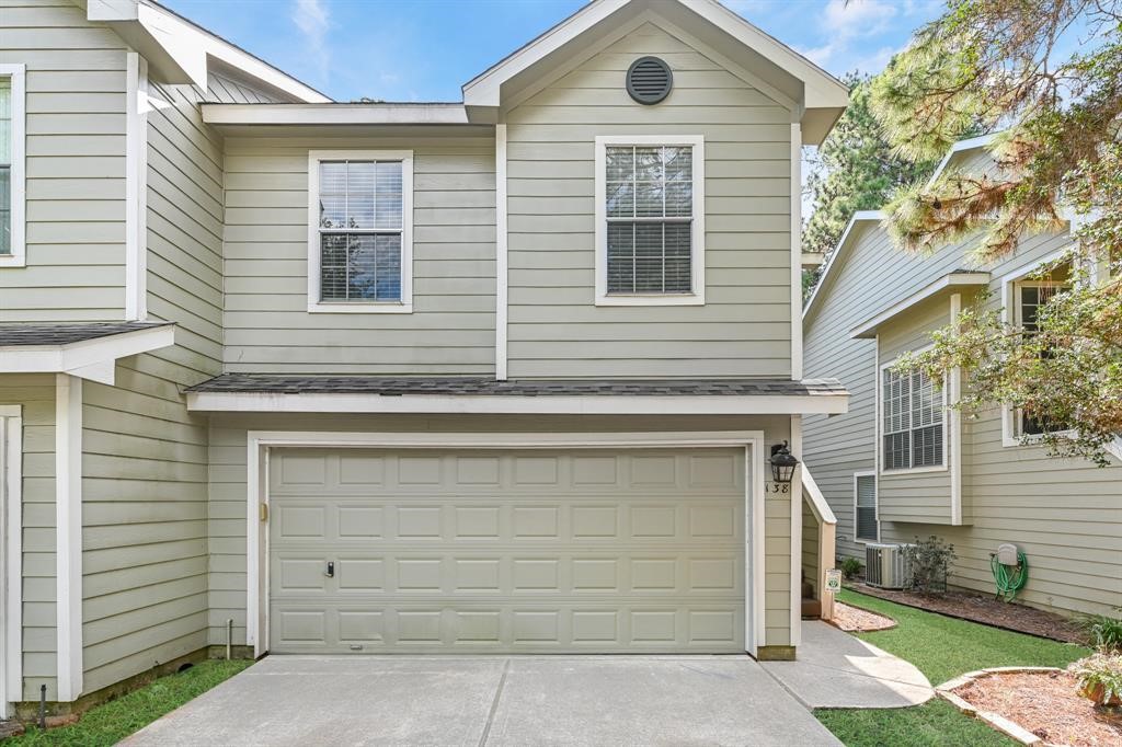 138 S Walden Elms Circle Property Photo 1