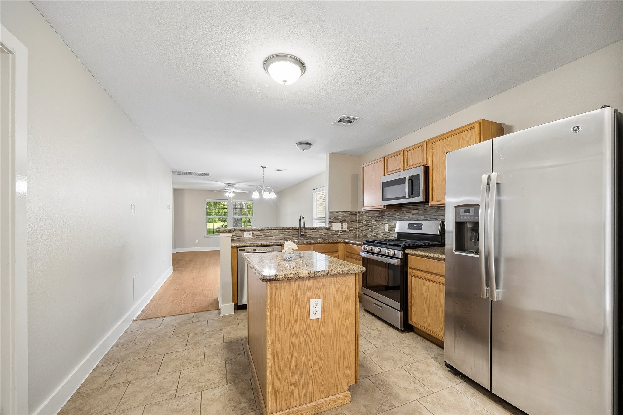 10819 Cobblecreek Way Property Photo 17