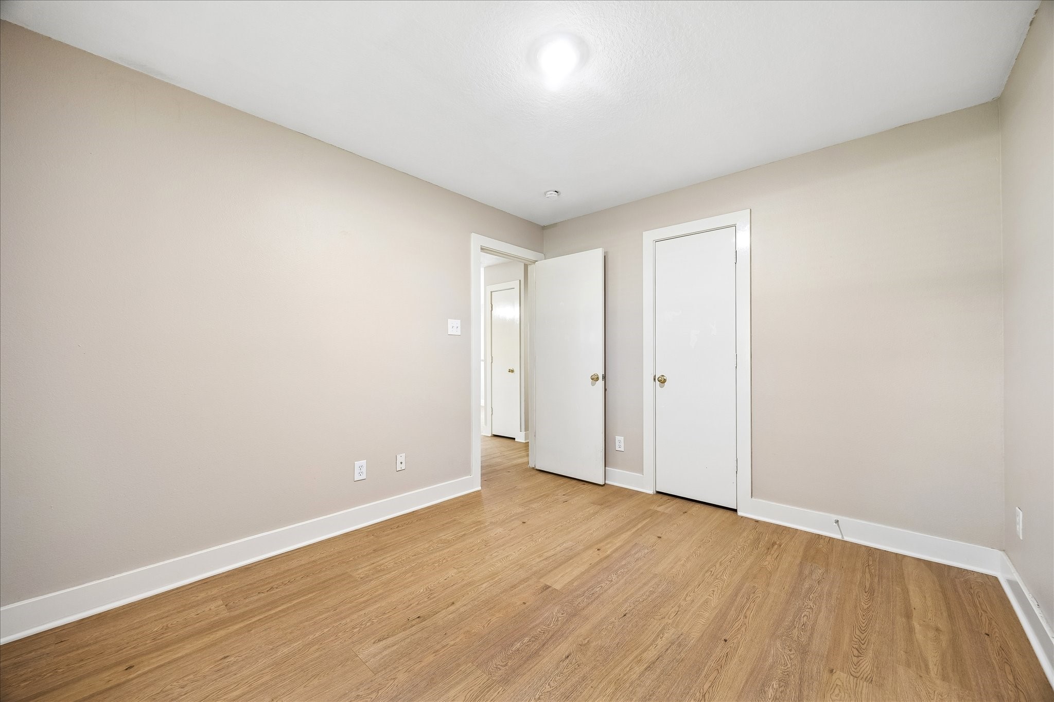 10819 Cobblecreek Way Property Photo 33