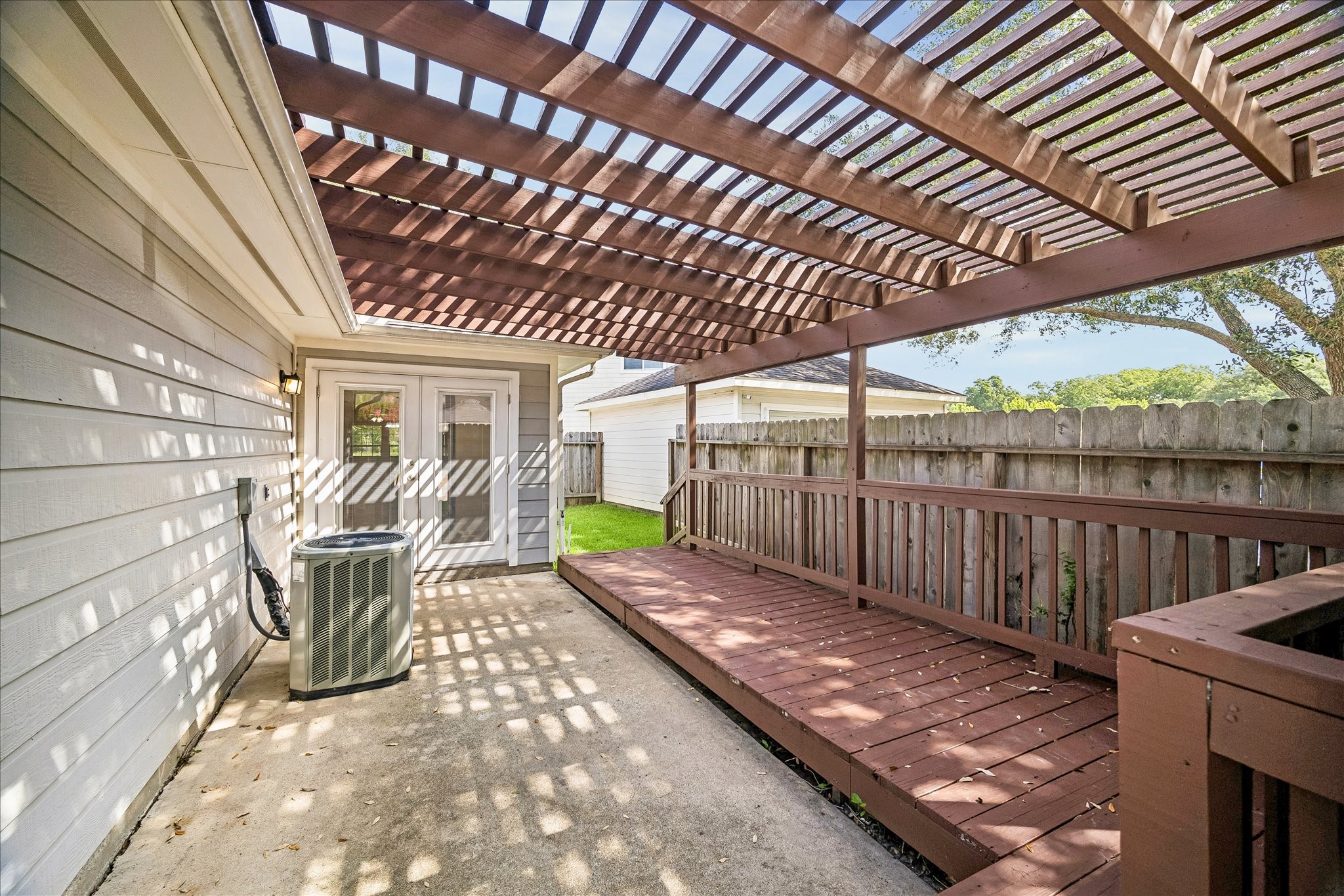 10819 Cobblecreek Way Property Photo 34