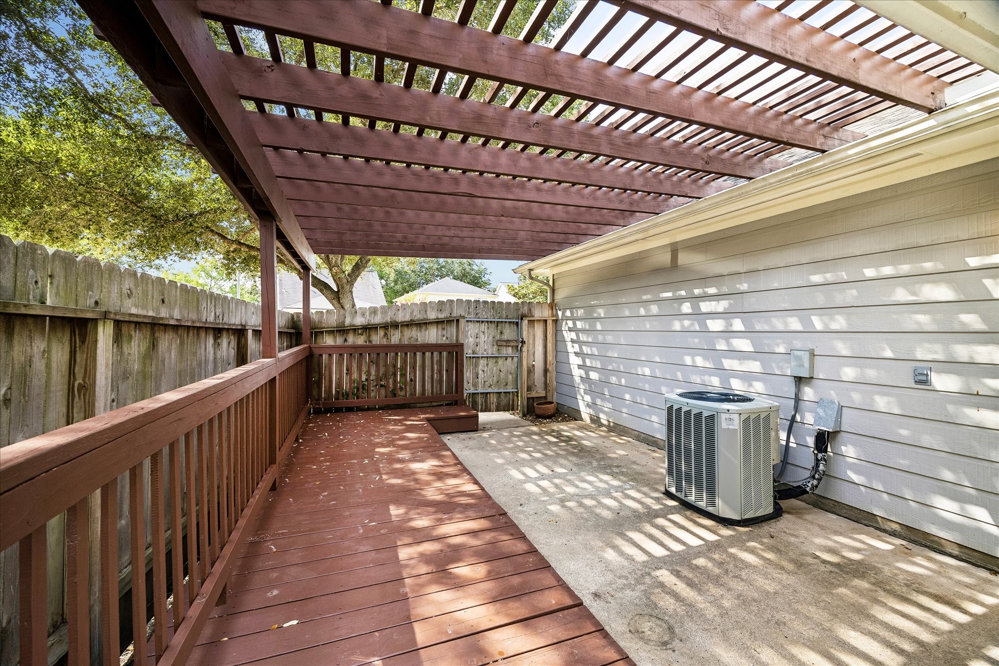 10819 Cobblecreek Way Property Photo 35