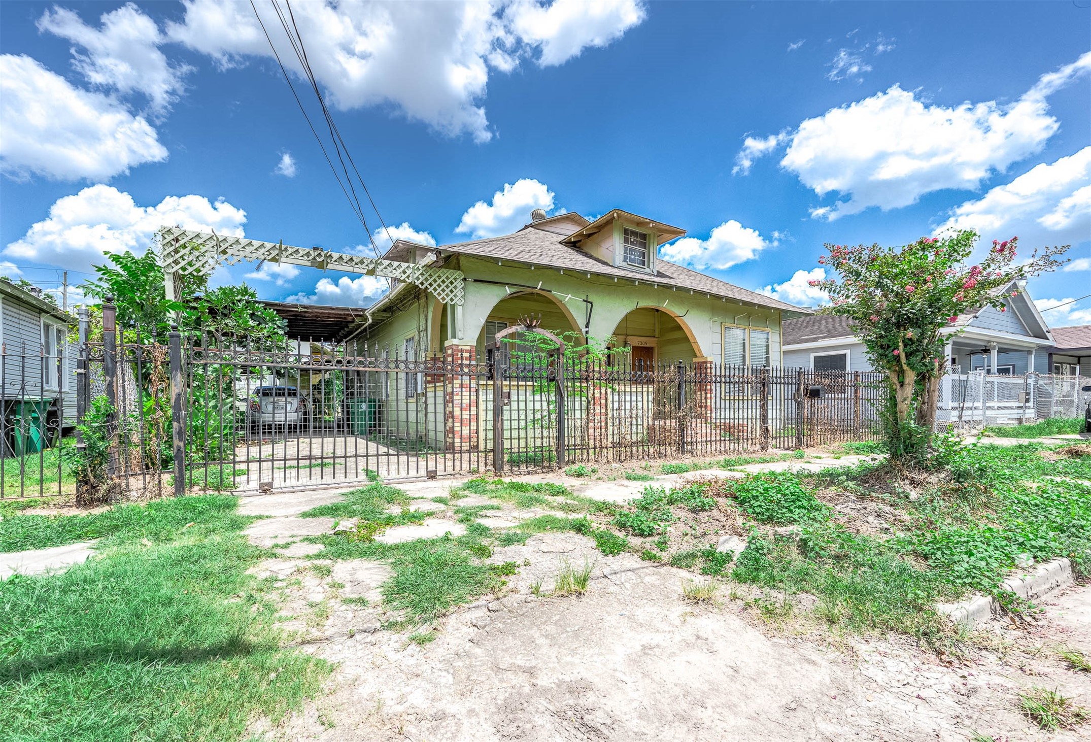 7309 Avenue E Property Photo 9