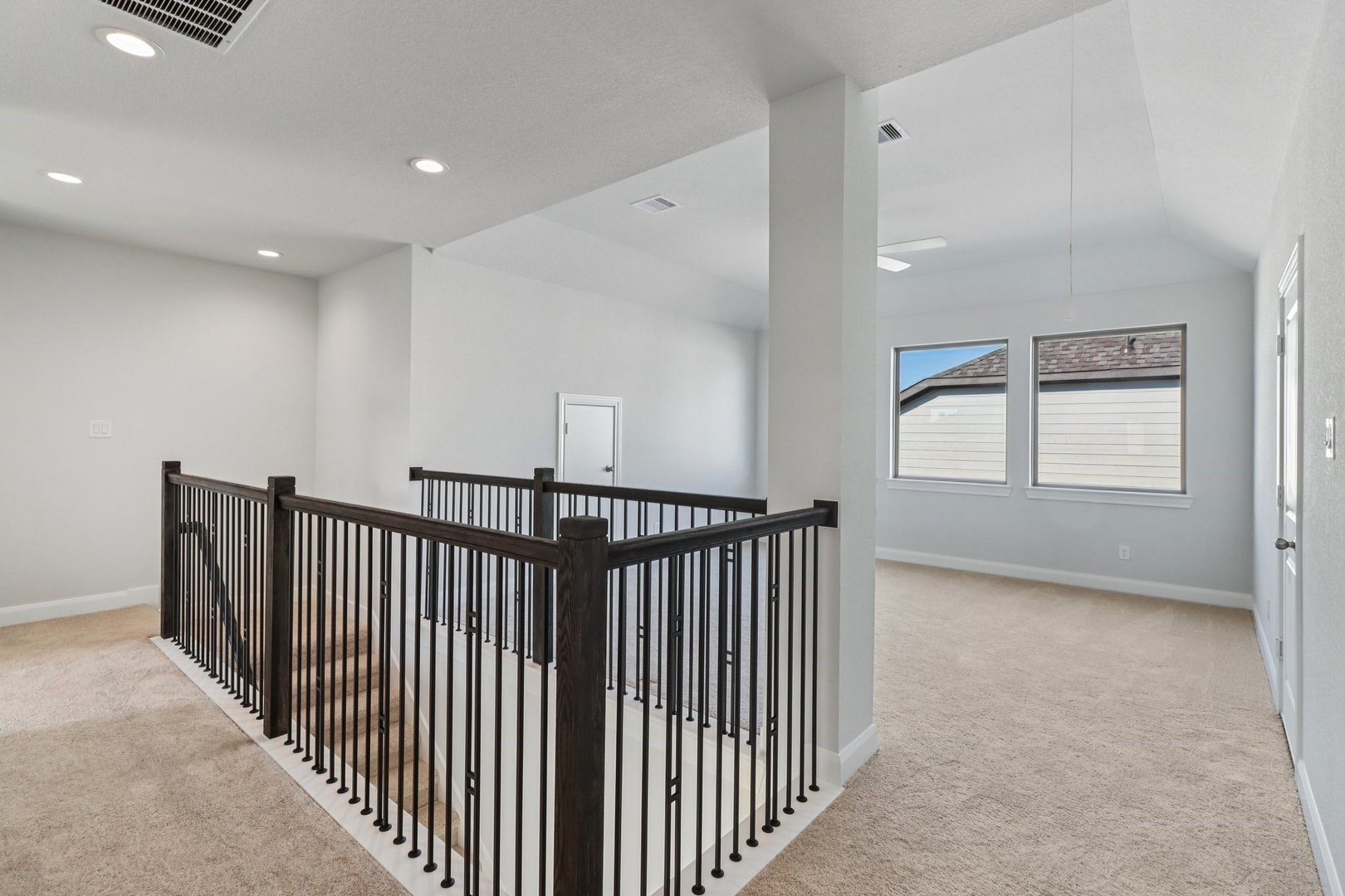 21106 Regal Terrace Drive Property Photo 6