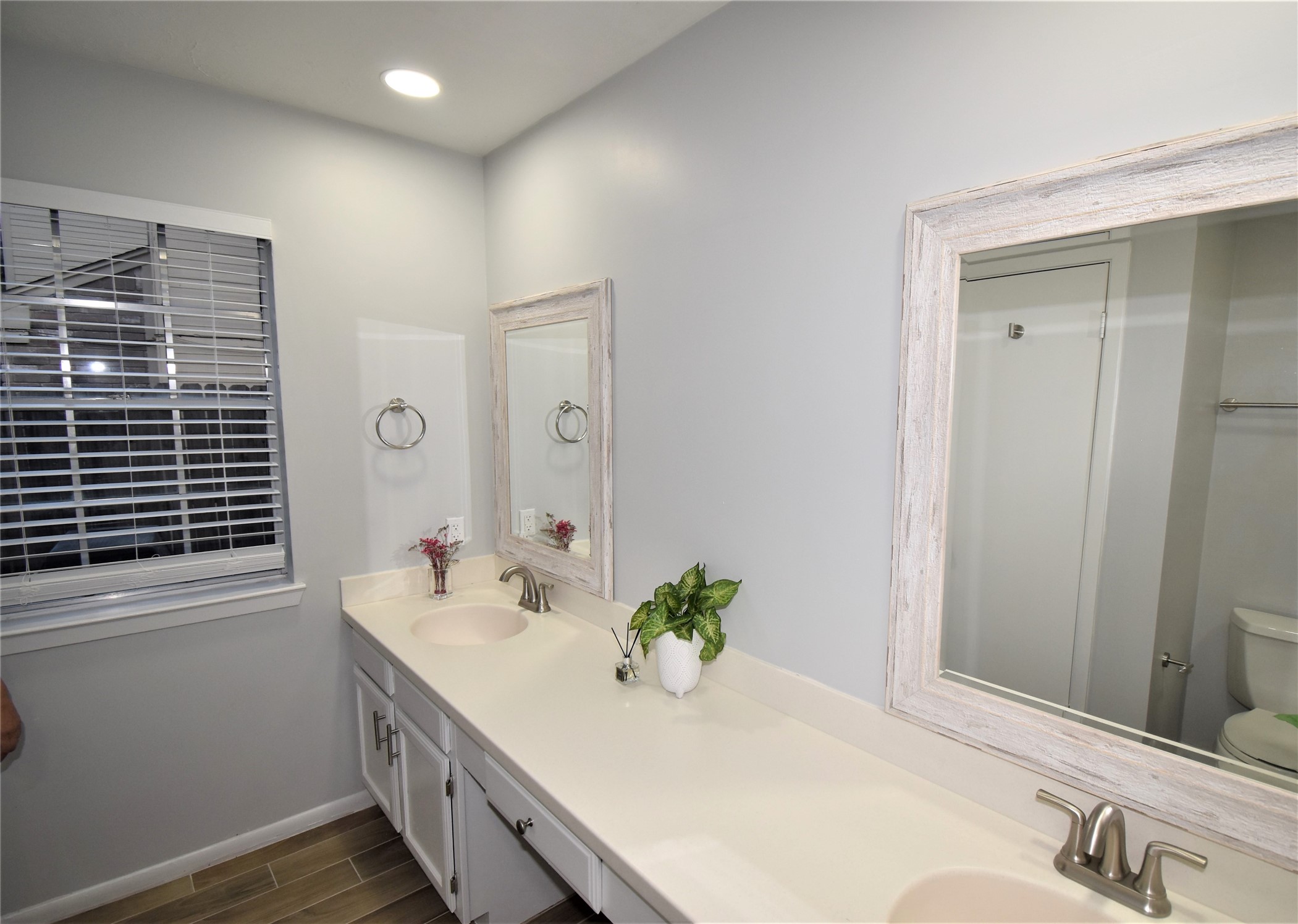 18058 Brooknoll Drive Property Photo 30