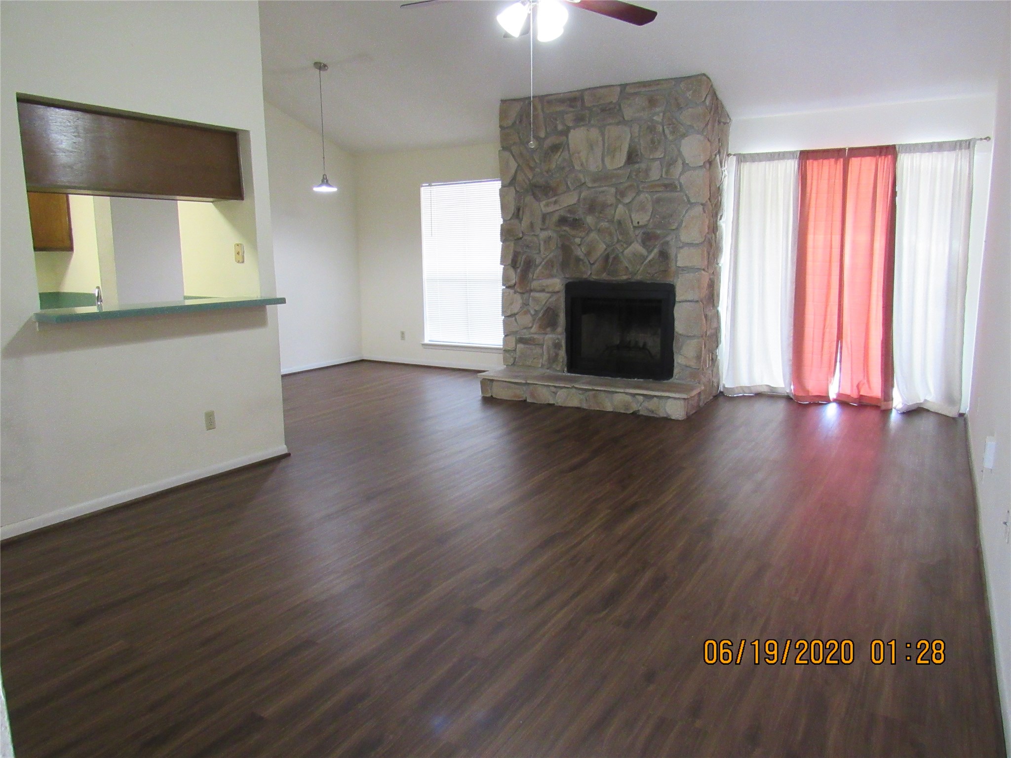 17401 Red Oak Drive 82 Property Photo 6