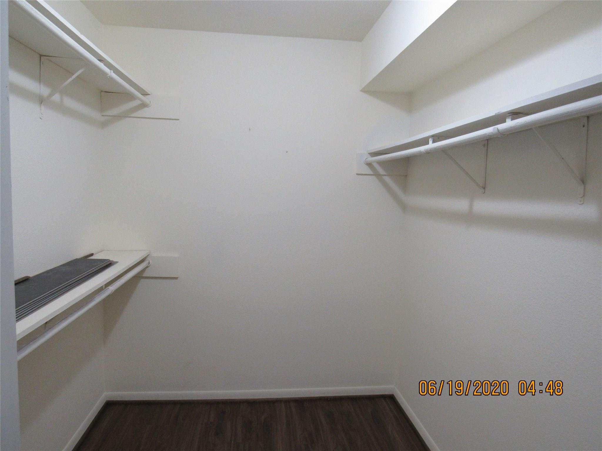 17401 Red Oak Drive 82 Property Photo 24