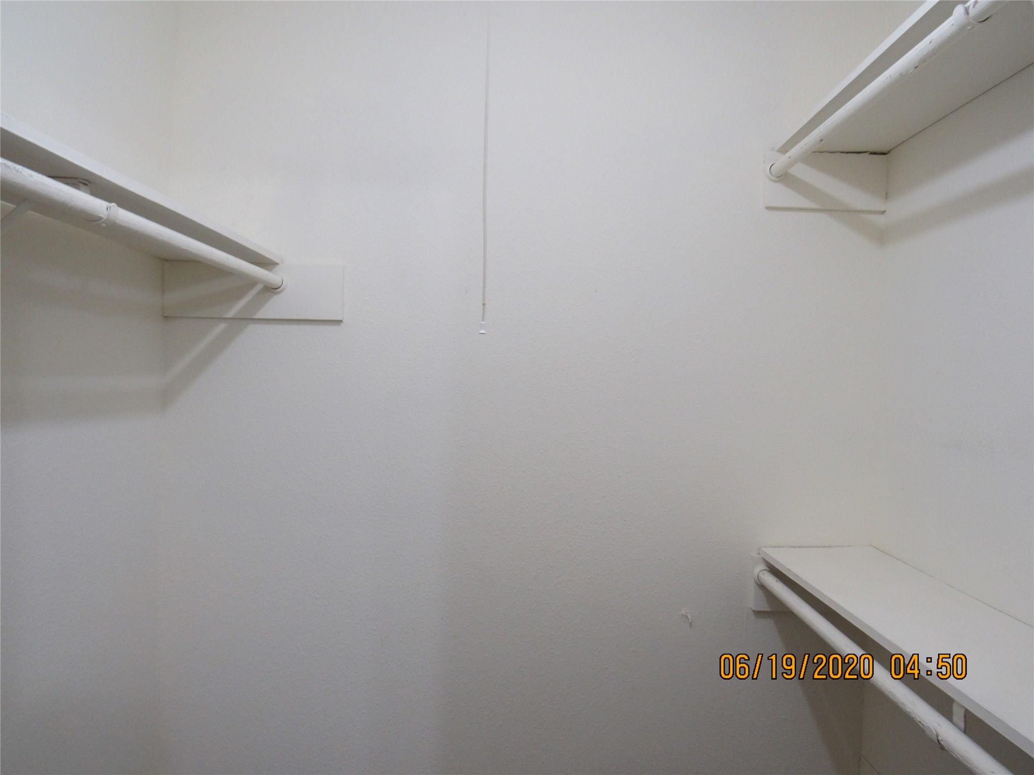 17401 Red Oak Drive 82 Property Photo 25
