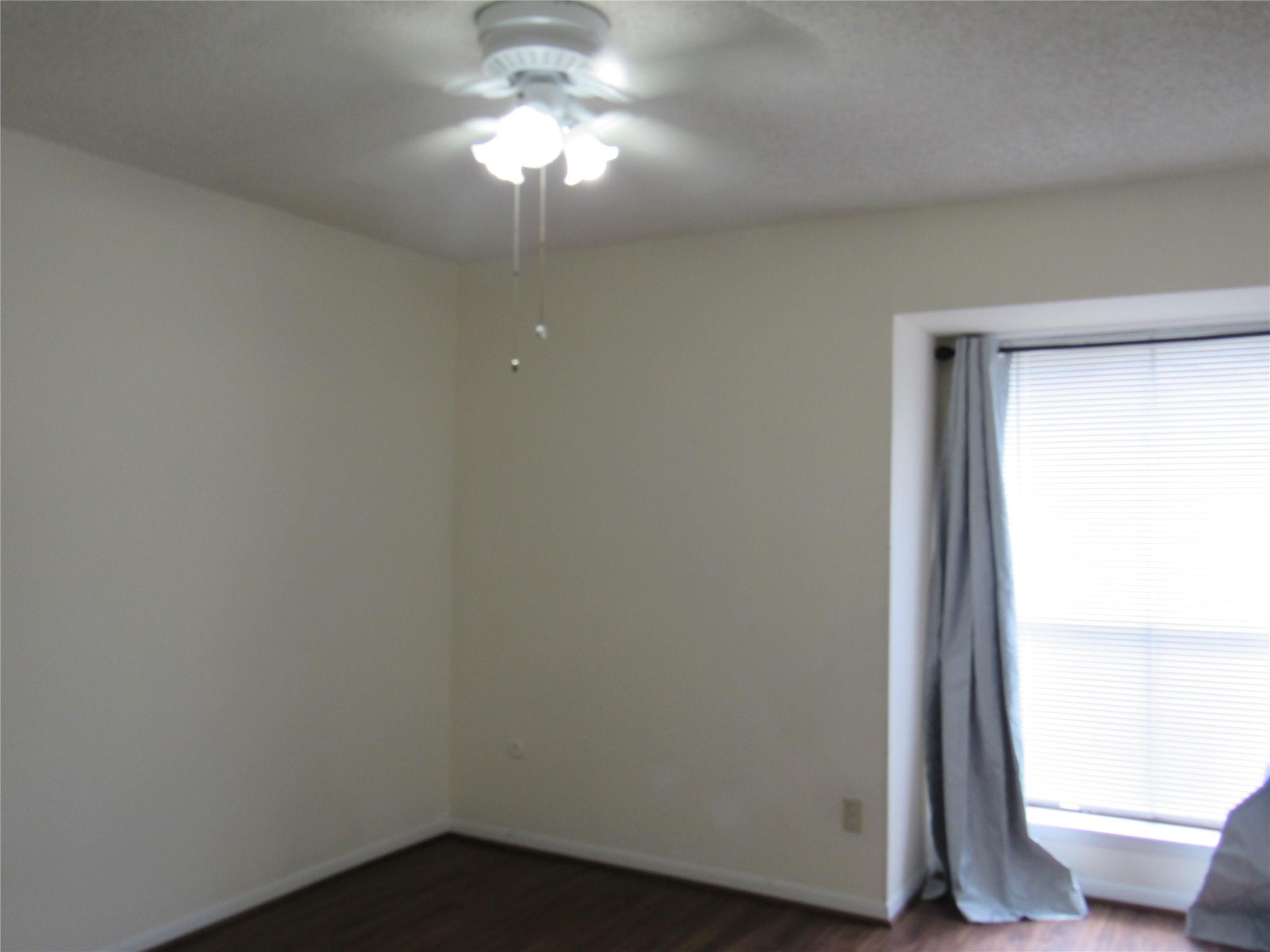 17401 Red Oak Drive 82 Property Photo 32