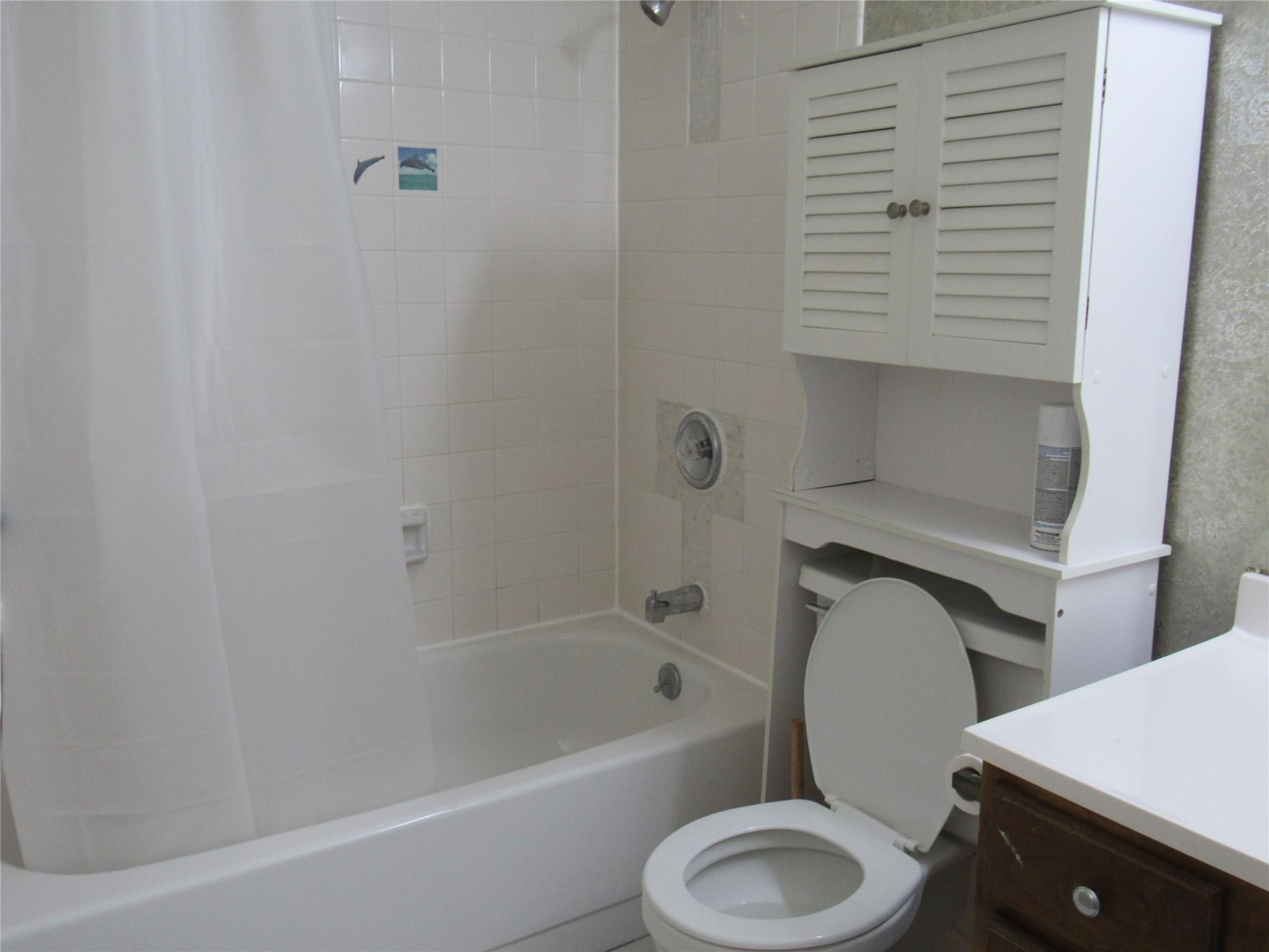 17401 Red Oak Drive 82 Property Photo 34