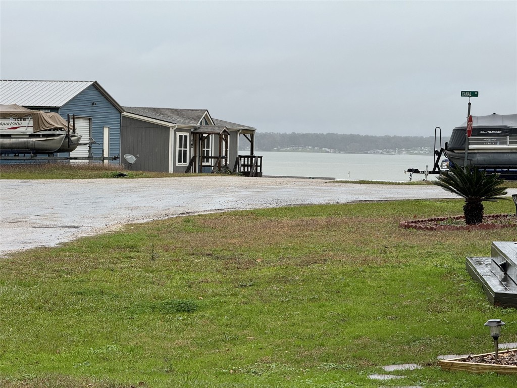 200 Lagoon Drive Property Photo 11