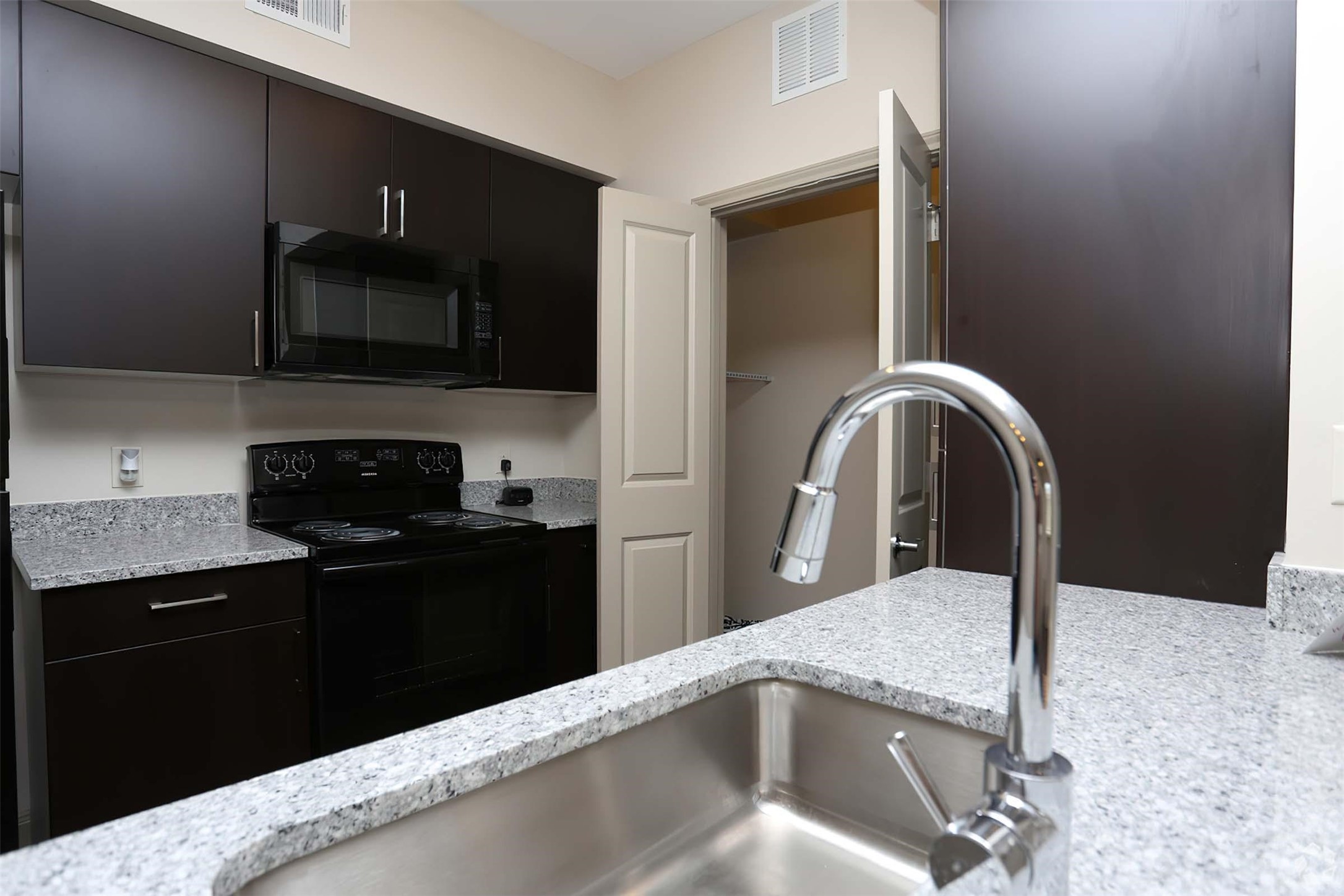 8520 Madie Dr 2205 Property Photo 19
