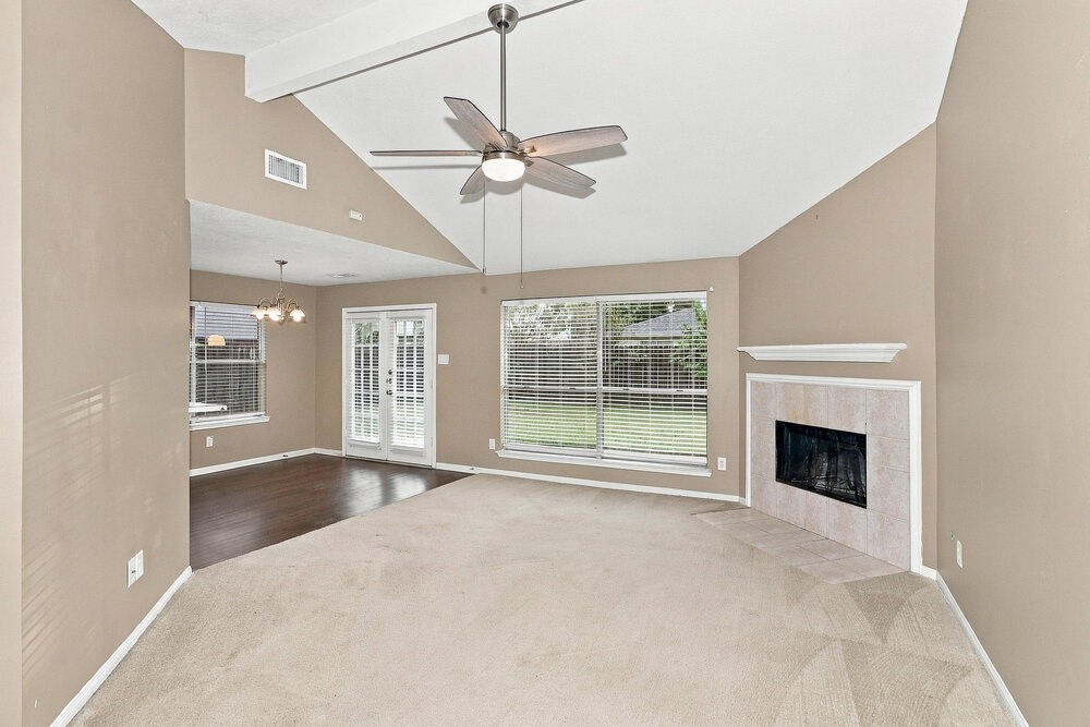 3122 Rainpark Lane Property Photo 4