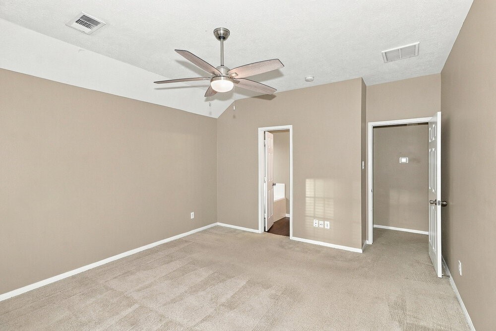 3122 Rainpark Lane Property Photo 9