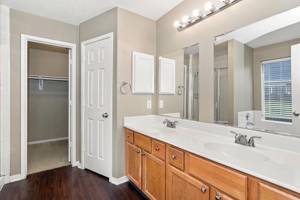 3122 Rainpark Lane Property Photo 10