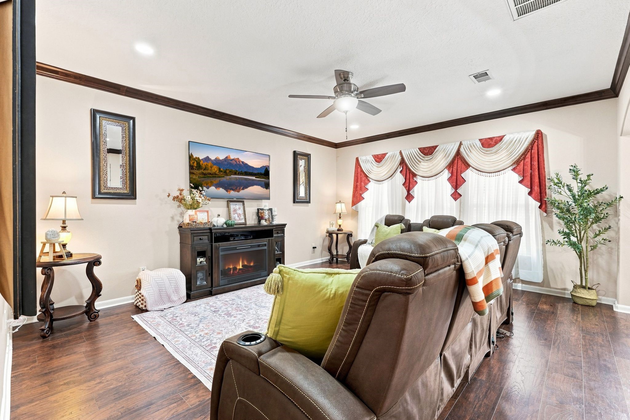 1000 Arbor Way Property Photo 9
