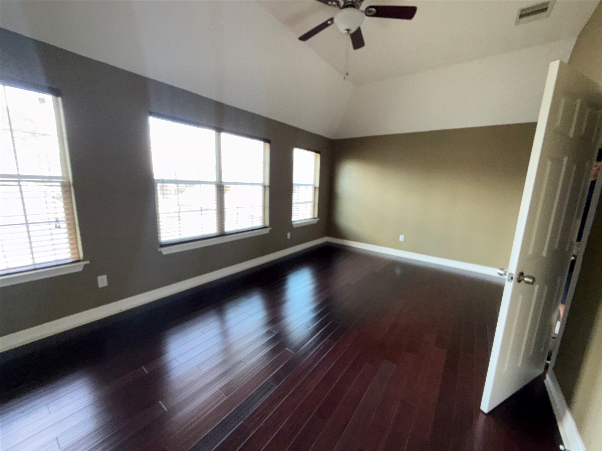 8233 Hickok Lane Property Photo 6