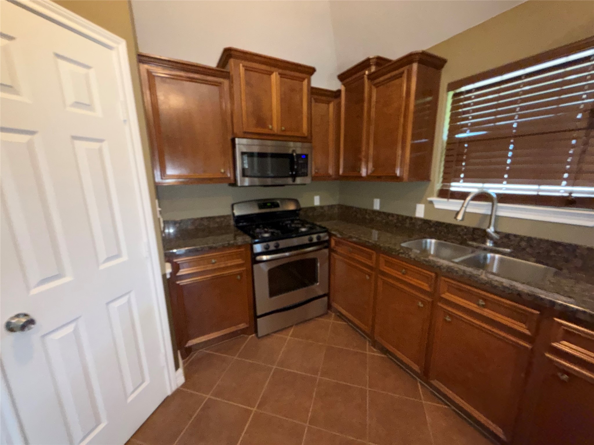 8233 Hickok Lane Property Photo 11