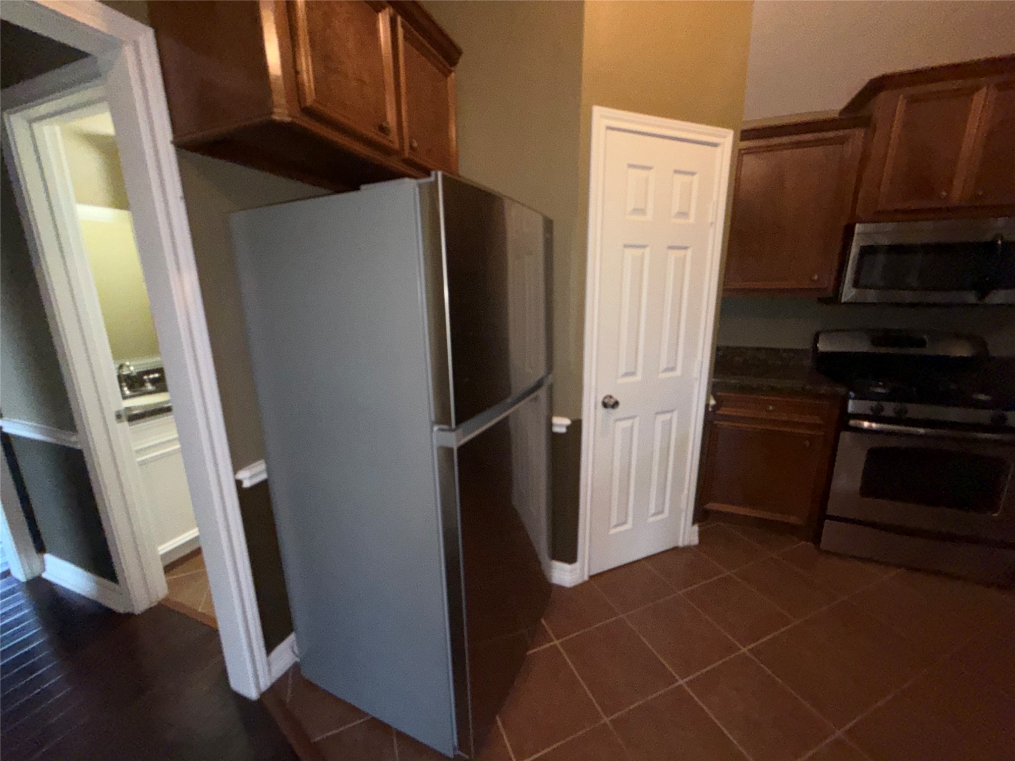 8233 Hickok Lane Property Photo 12