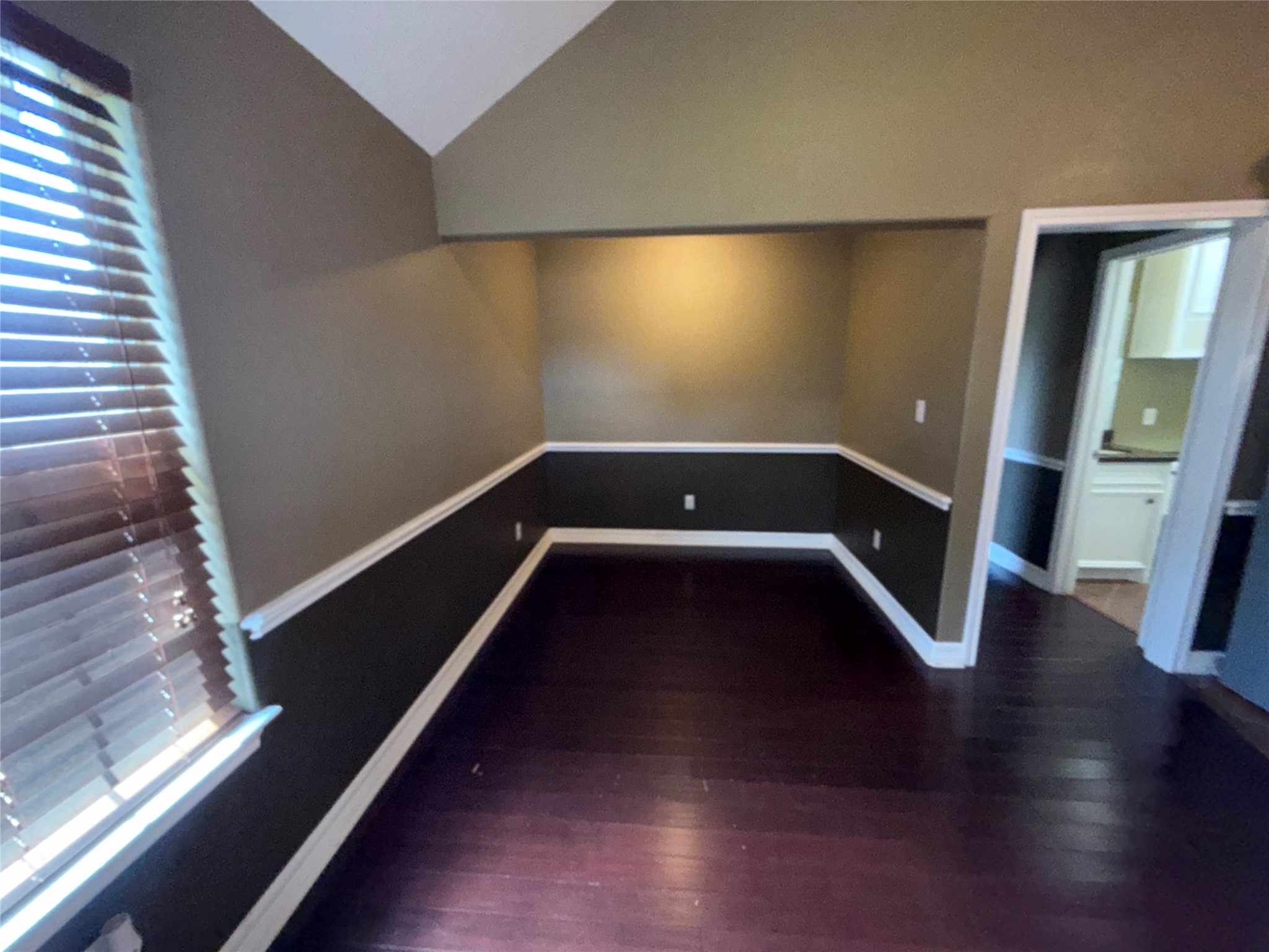 8233 Hickok Lane Property Photo 14